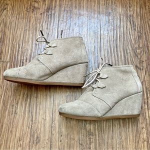 TOMS Kala Wedge Bootie (8)